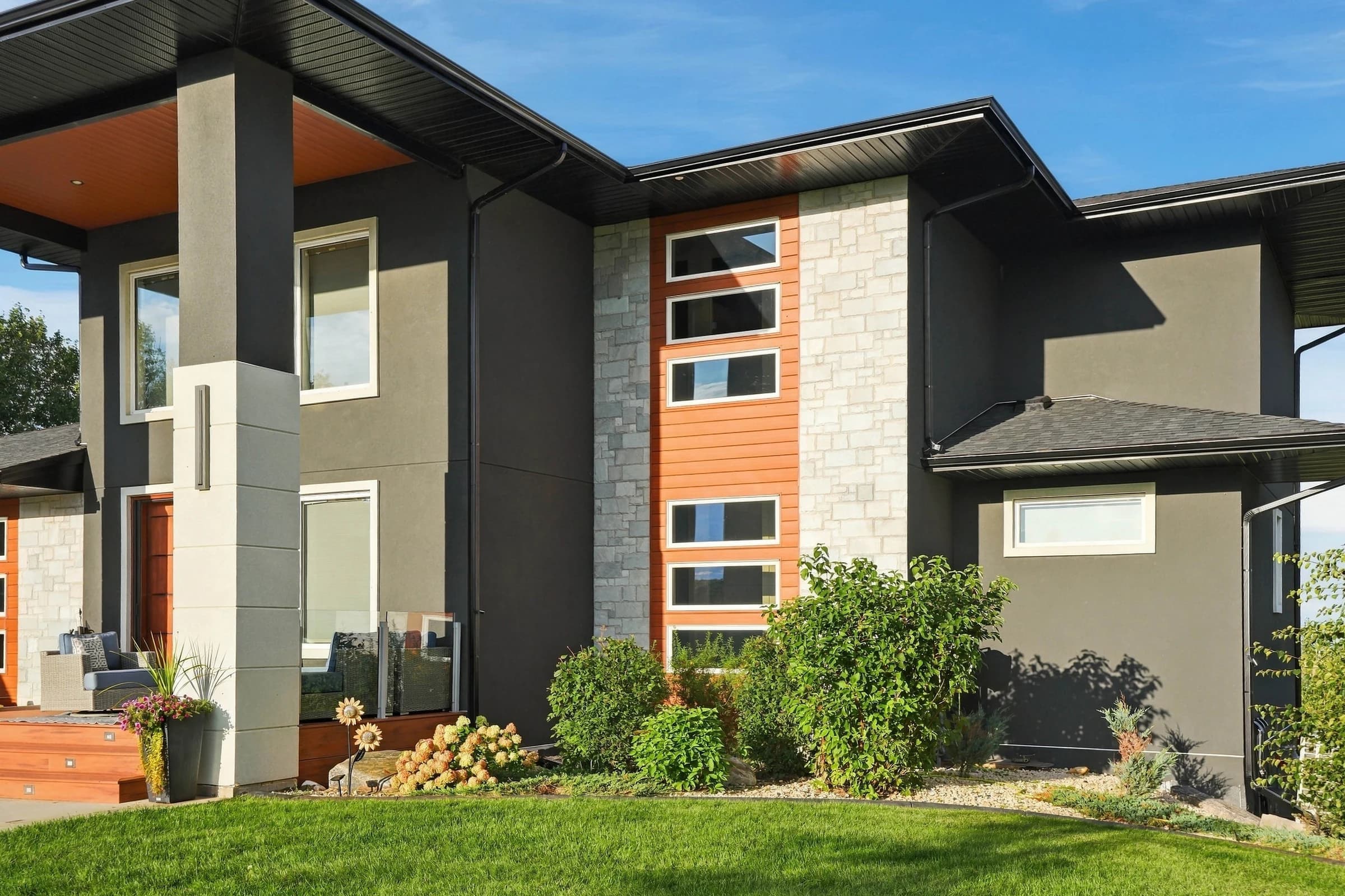 Saskatoon real estate photography example for Exterior Photos listing media