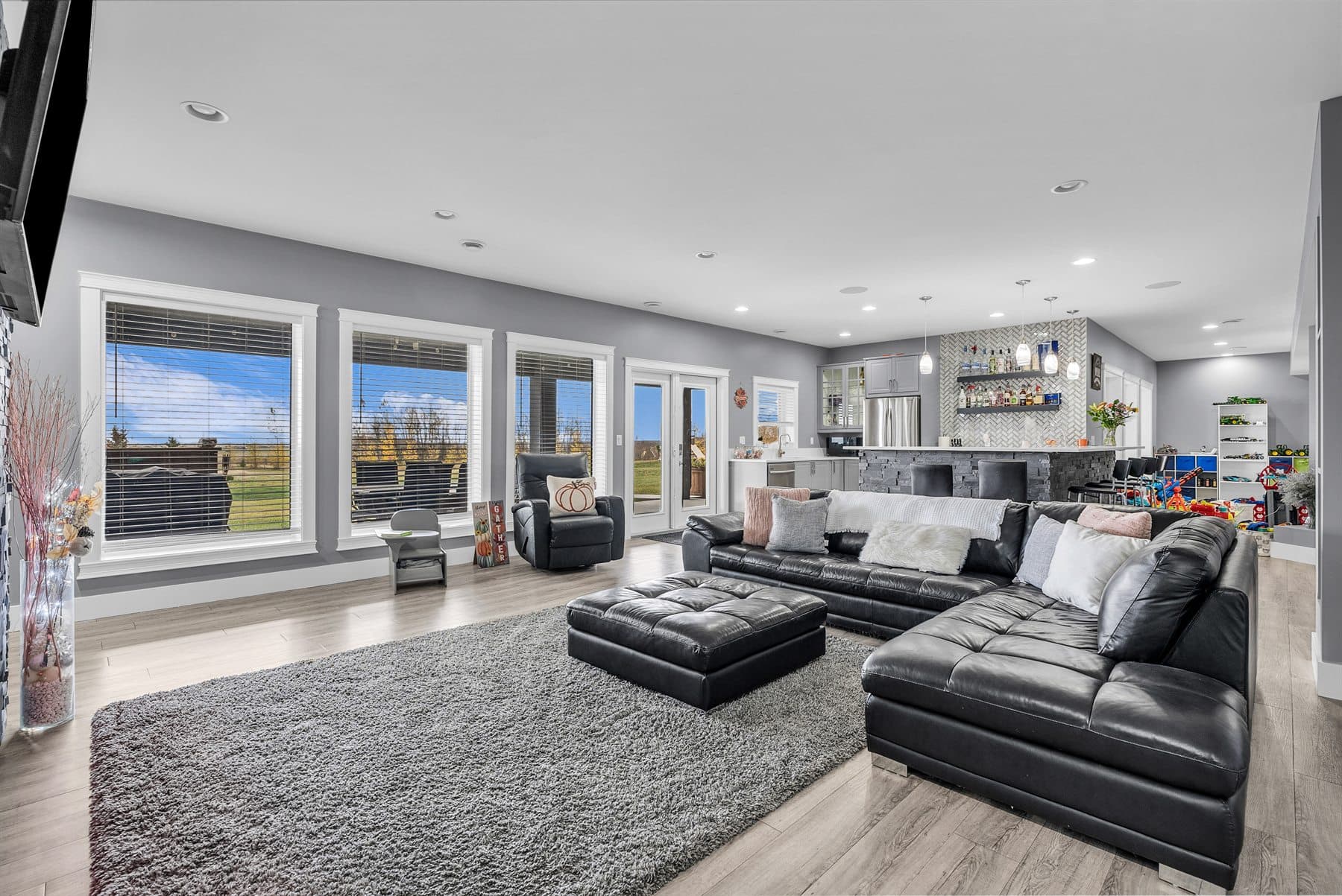 Saskatoon virtual staging for real estate listing photos